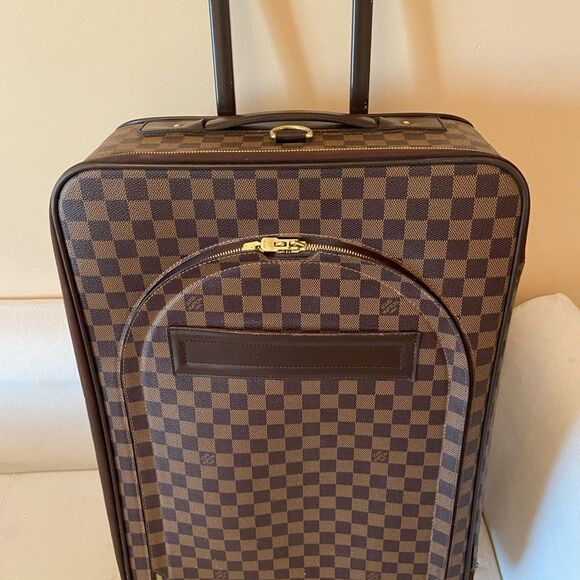 Authentic Louis Vuitton pegase 55 damier suitcase - Picture 2 of 9
